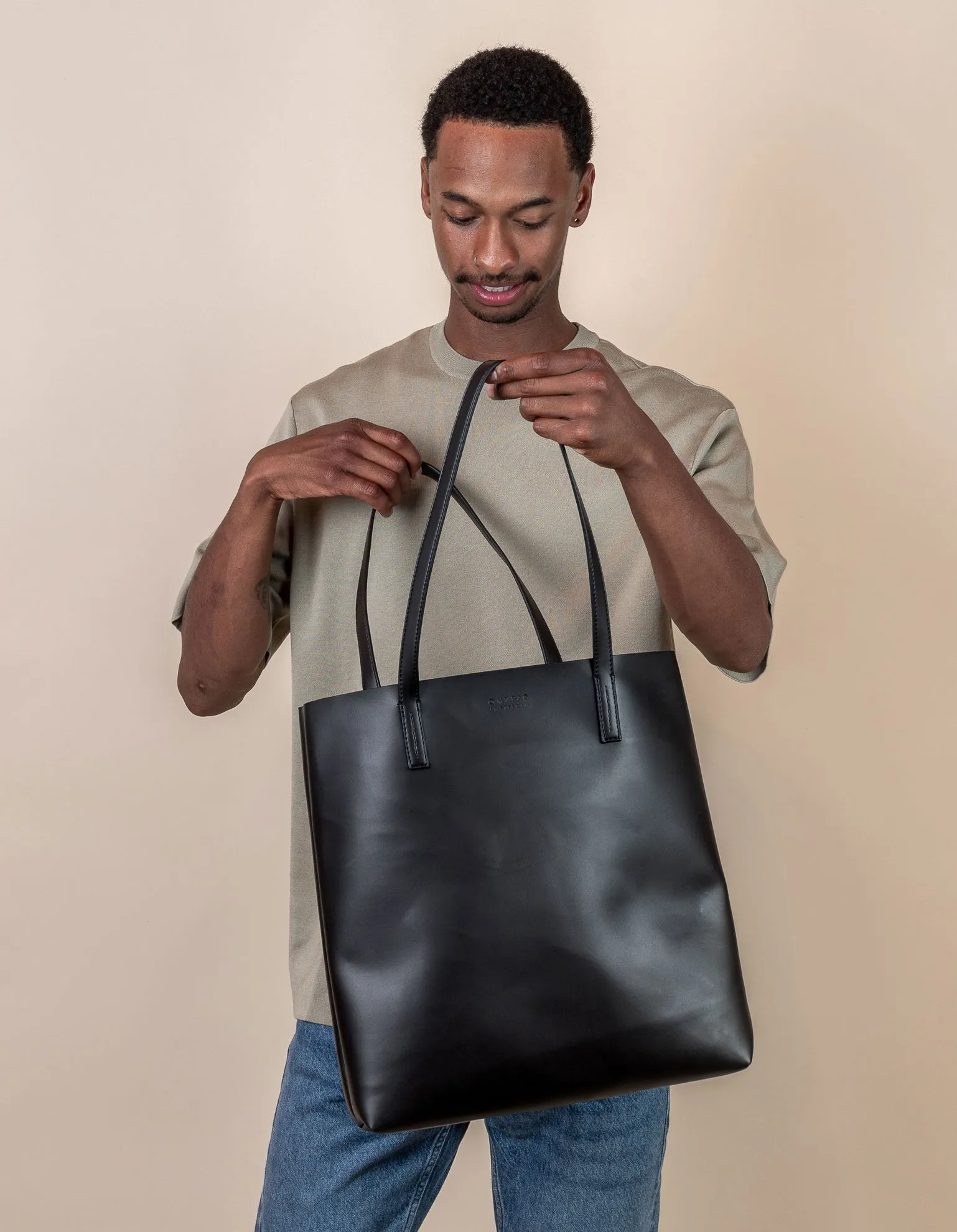 Georgia Bag Apple Leather Black