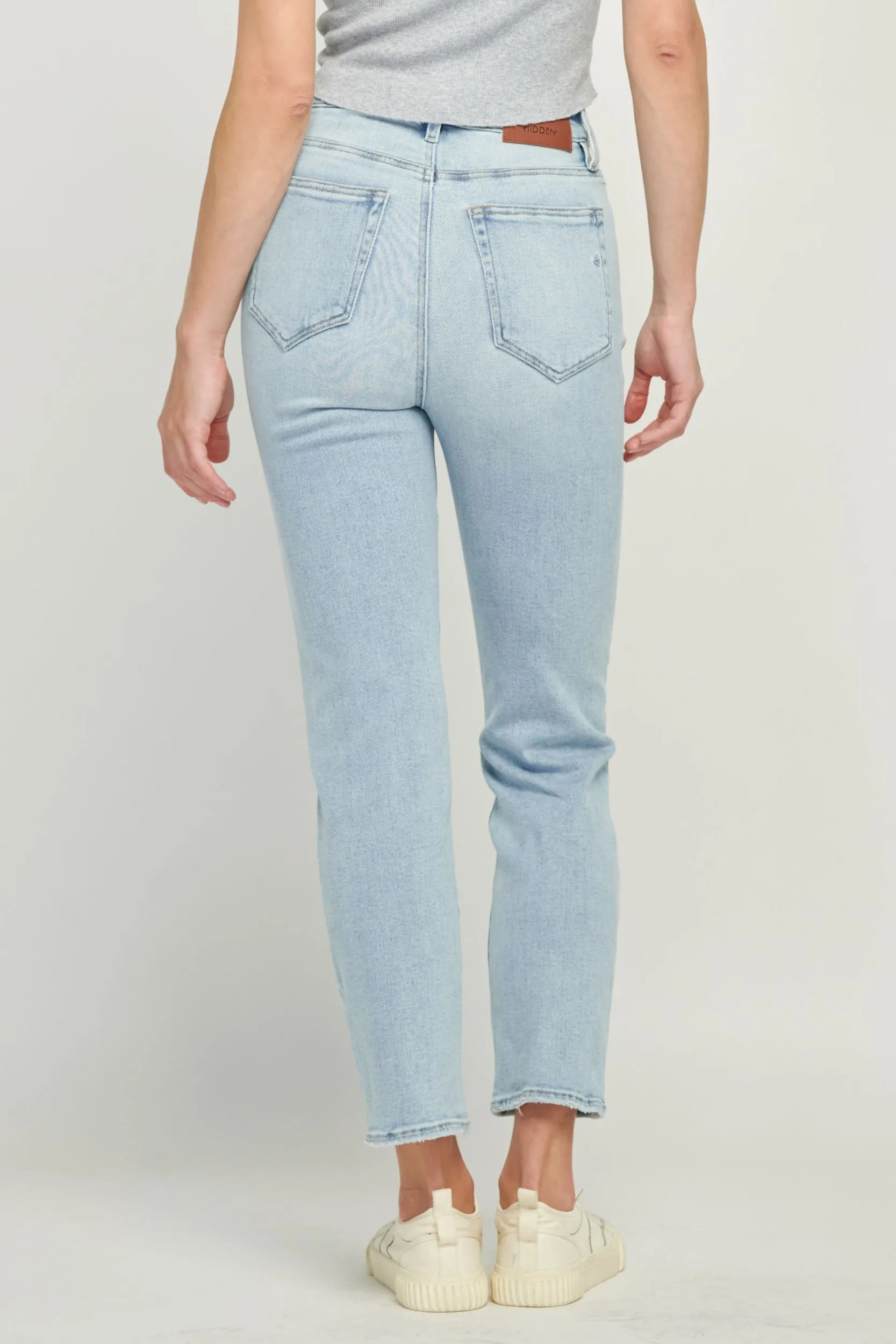 Medium Light Clean Classic Mom Jean