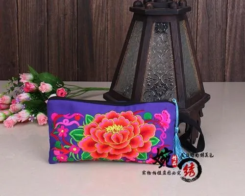 Nice embroidery small handbag!Top-quality  Women hand wallet fashion Lady embroidery embroidered handbag national party holder