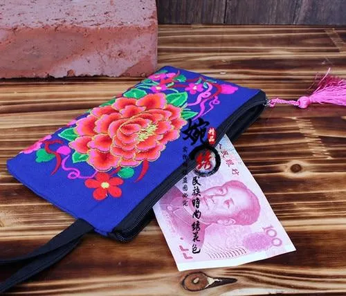 Nice embroidery small handbag!Top-quality  Women hand wallet fashion Lady embroidery embroidered handbag national party holder