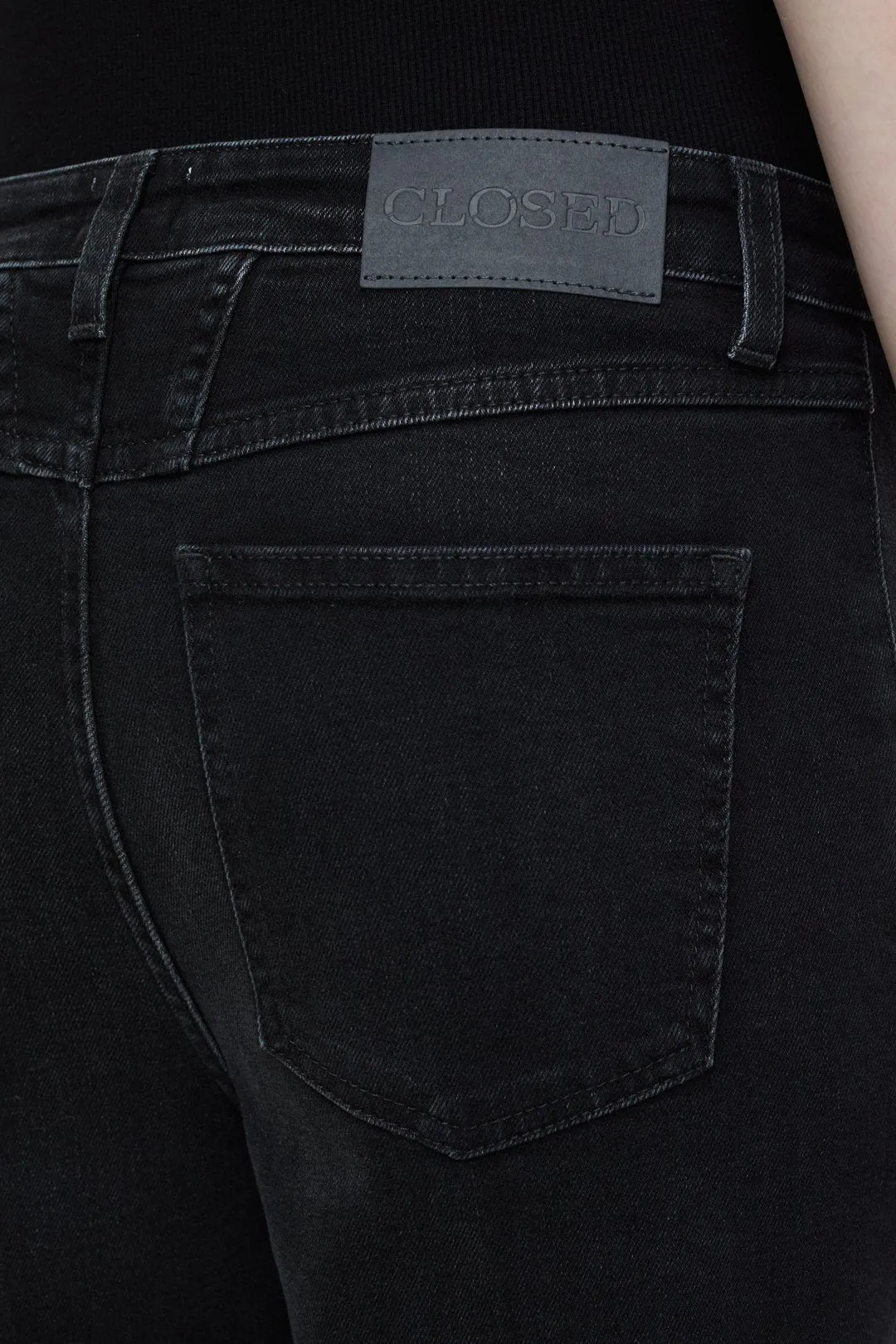 Stover-x Cropped Jean